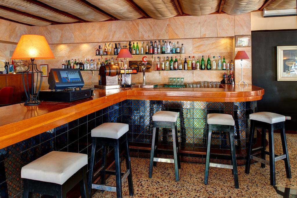 Hostal Talamanca Cala D´Or Eksteriør billede