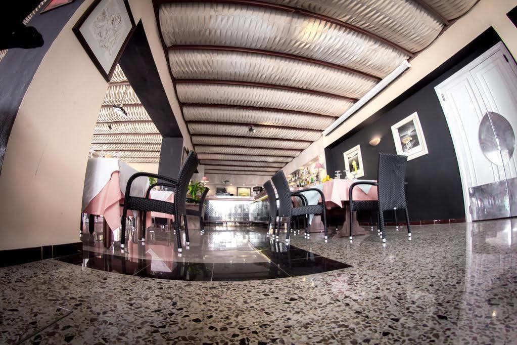 Hostal Talamanca Cala D´Or Eksteriør billede